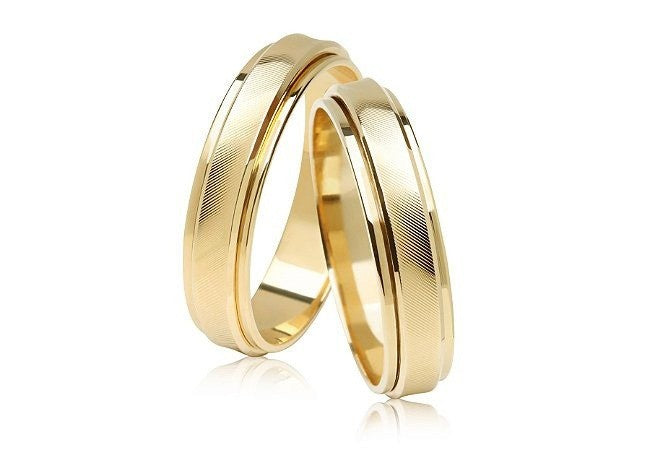 Alianças Casamento Linha Classic Ouro 18 Reta Quadrada 4,5mm